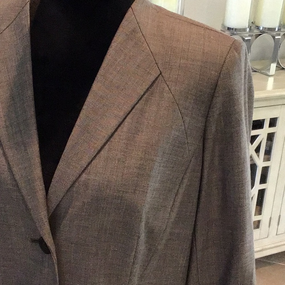 Lafayette 148 NY light brown speckled suit, size 12